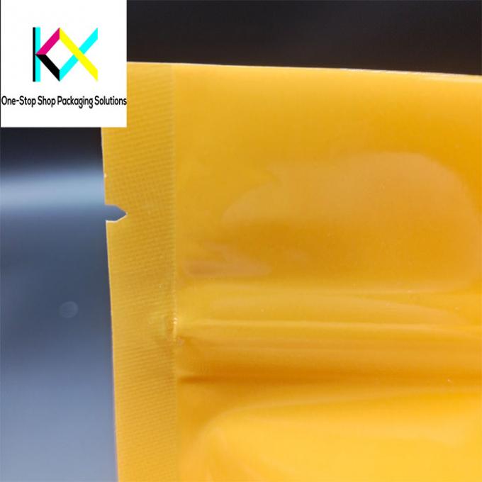 Low MOQ Custom Plastic Pouch Bags With Zipper , Commodity Packaging Pouch with Clear Window 4